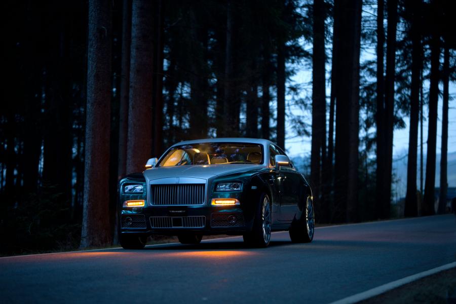  Rolls-Royce Wraith by Mansory 2014 года  (фото 4 из 8)
